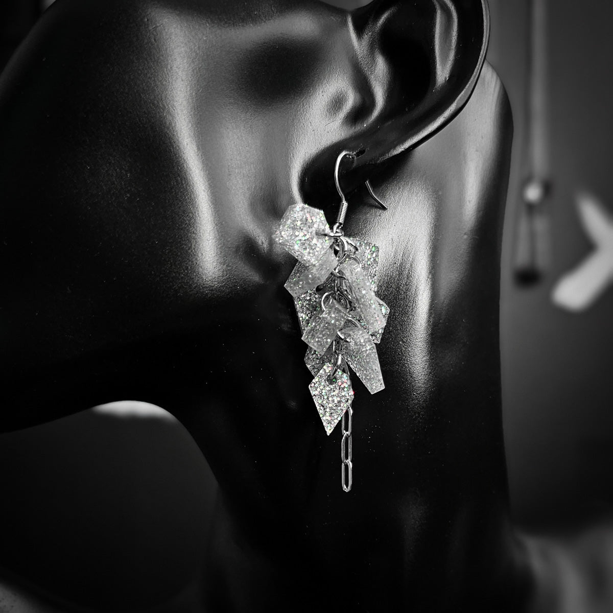 MURSKA Drop white glitter korvakorut